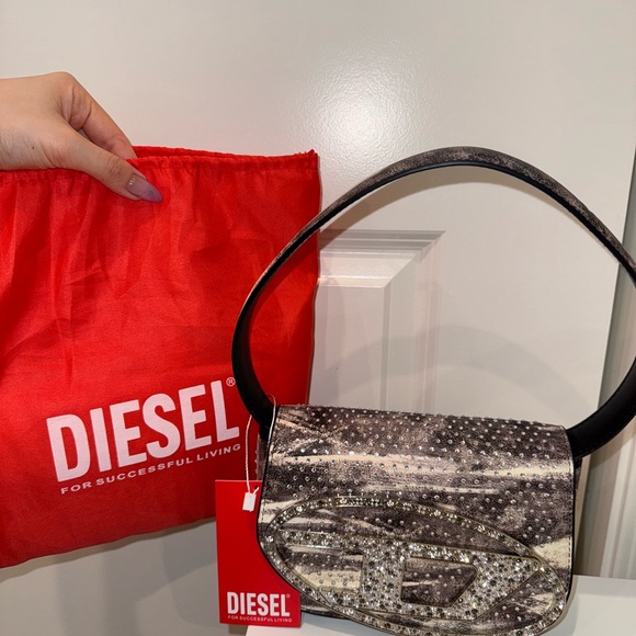 DIESEL limited edition printed leather 1DR shoulder bag SS23 Runway - Picture 1 of 2